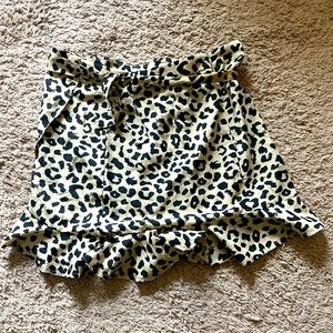 Mini skirt, cheetah print, shein, size L